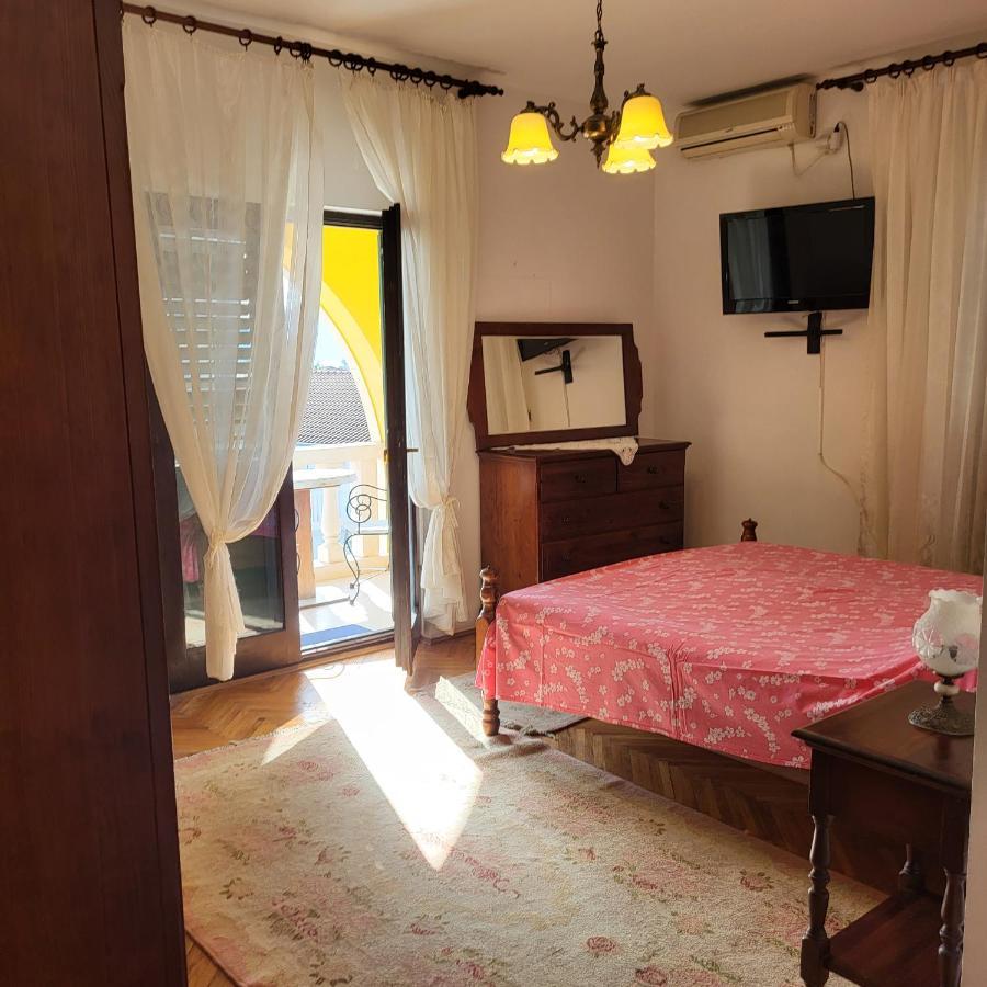 Studio Apartman Sa Pogledom Na More Мелине Екстериор снимка