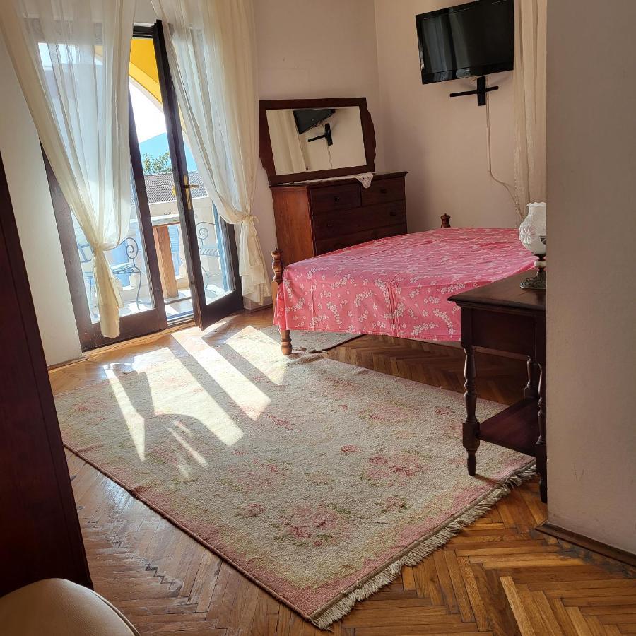 Studio Apartman Sa Pogledom Na More Мелине Екстериор снимка