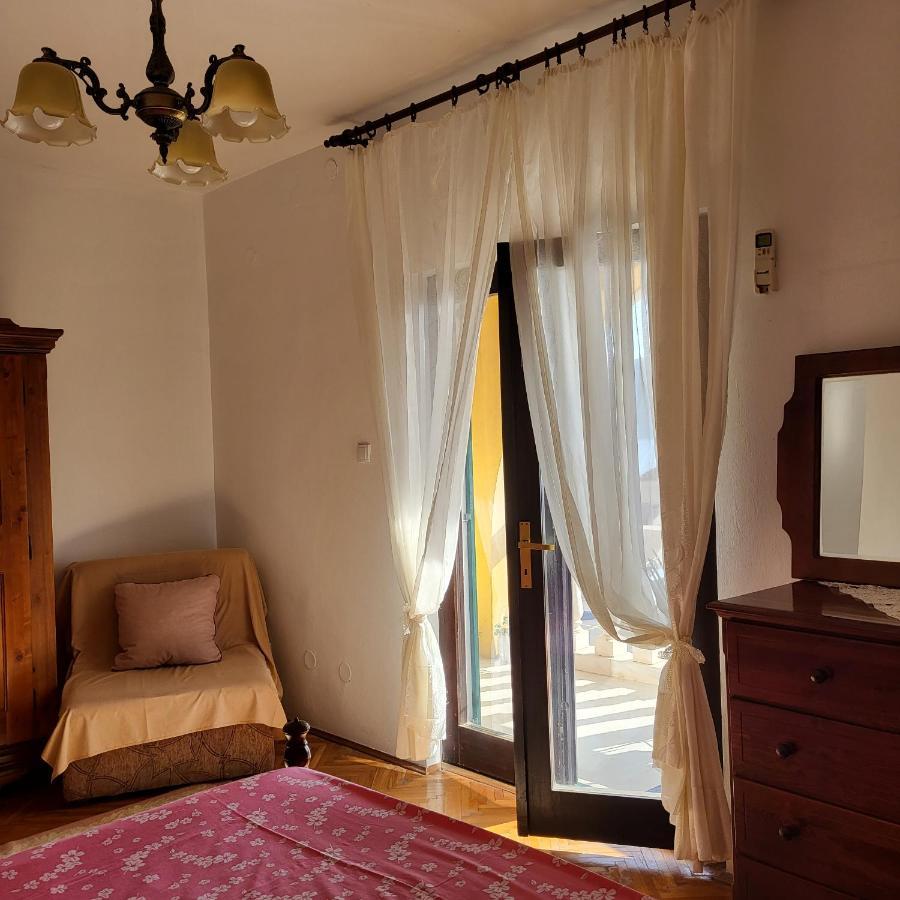 Studio Apartman Sa Pogledom Na More Мелине Екстериор снимка