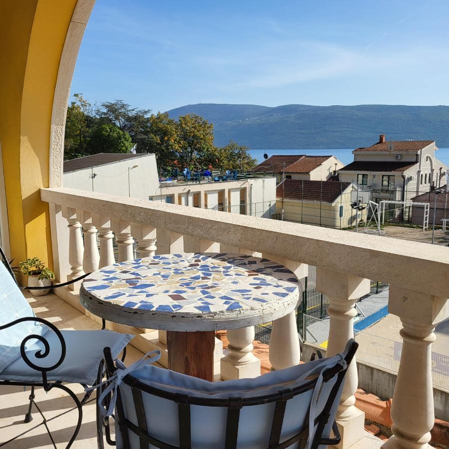 Studio Apartman Sa Pogledom Na More Мелине Екстериор снимка